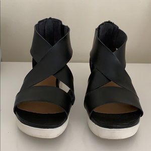 Target Universal Thread black wedge sandals, 6.5